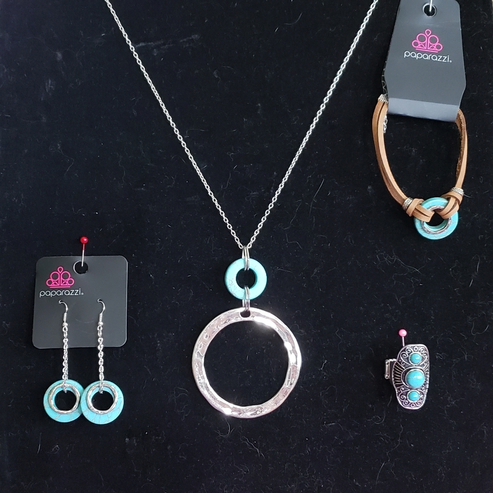 Paparazzi Fashion Fix 4pc Set - Simply Santa Fe 💙 Turquoise and Silver
